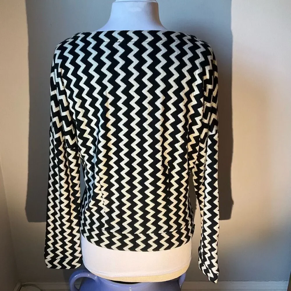 H by Bordeaux ZigZag Boatneck Sweater, OS. Zipper detail at hips. Punk, goth